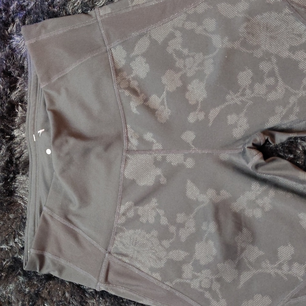 Athleta Charcoal Gray/Black Floral Leggings